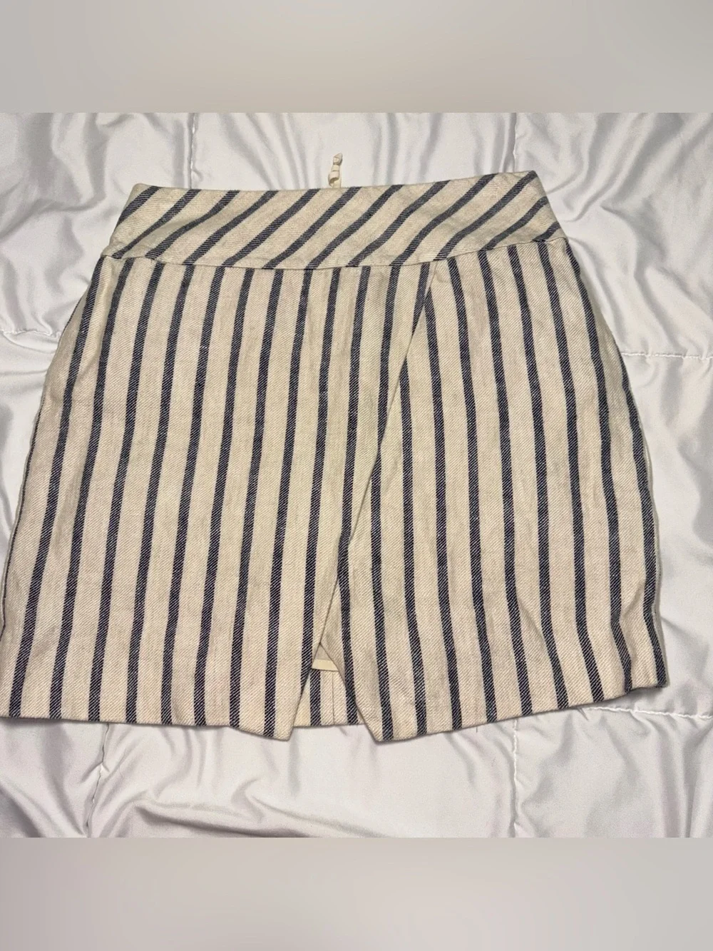 J. CREW Striped Linen Crossover Mini Skirt Size 8 coastal cream navy blue